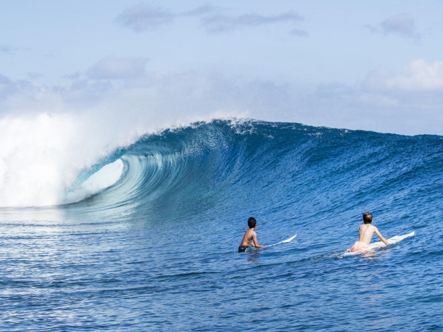 現代サーフィンが始まった場所「ホノルル」とは？ | THE SURF